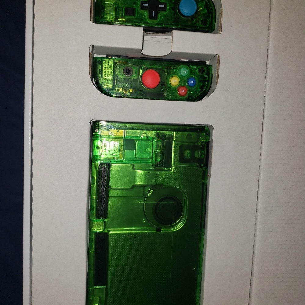 Nintendo switch - Picture 2 of 4